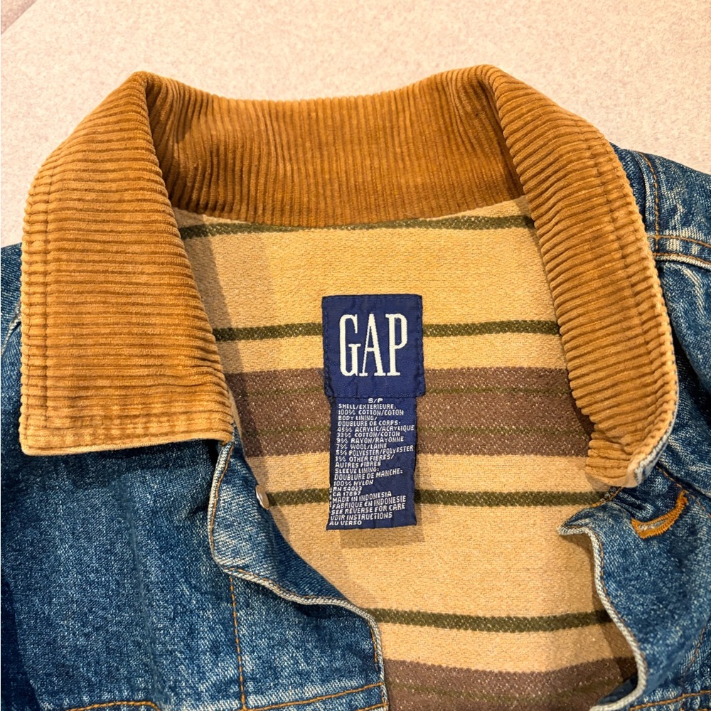 GAP Blue Denim Jacket with Tan Corduroy Collar - Picture 2 of 7